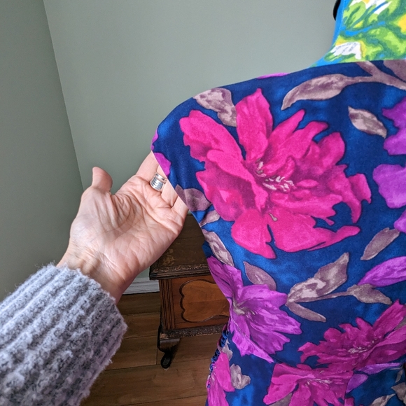 Ralph Lauren faux wrap dress blue with fuscia pink and cherry flowers. - Picture 5 of 10
